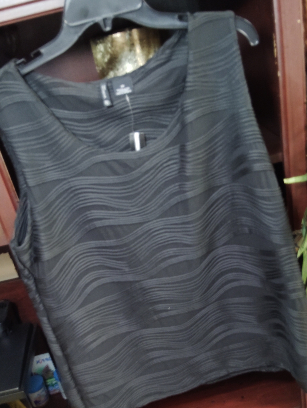 new directions Black Wave-Pattern Sleeveless Tank